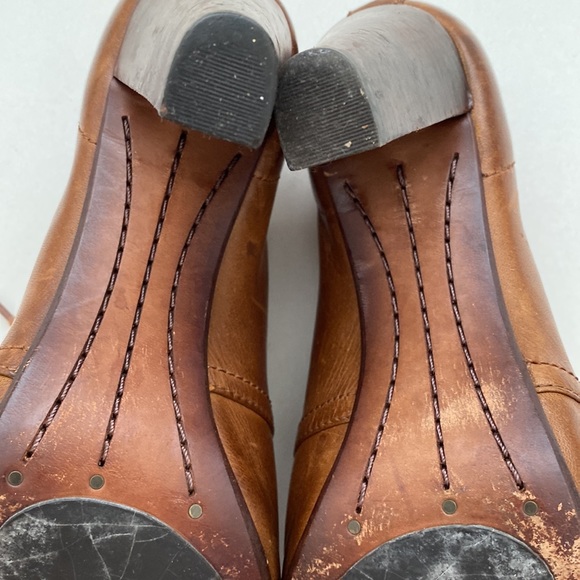 Frye Marissa - High Heel Oxford- size 6 - Picture 10 of 12